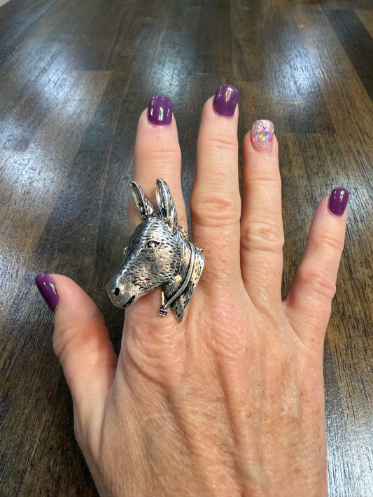 Donkey Stretch Ring